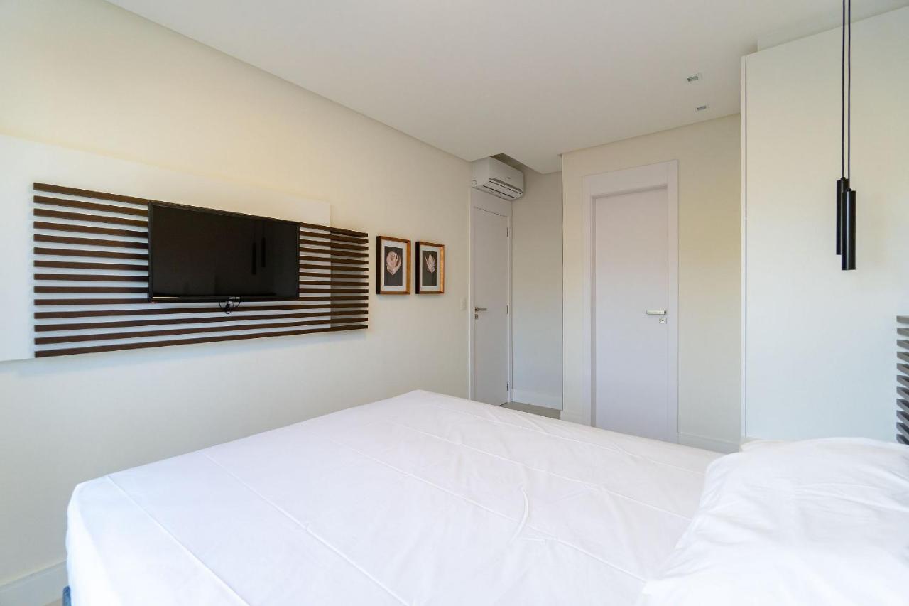 Porto Madero - Apartamento Em Condo Com Piscina บอมบินญัส ภายนอก รูปภาพ